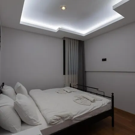 旅馆 干杯旅馆 *